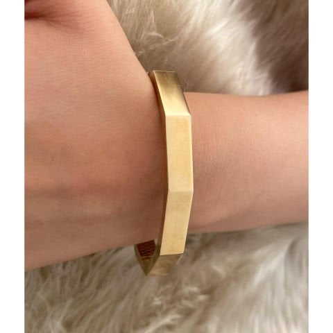 Altın Asimetrik Sekizgen Kelepçe