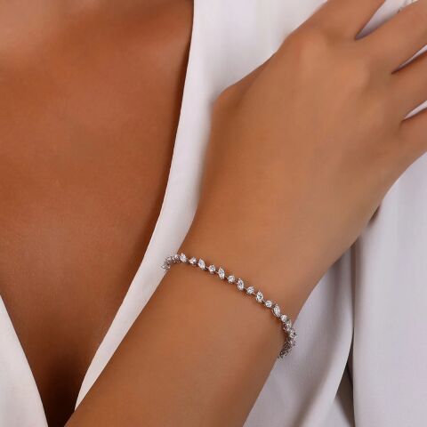 3,37 Karat Pırlantalı Suyolu Bileklik