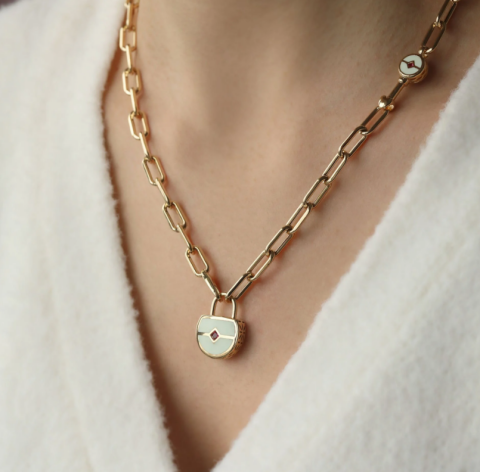 Altın Beyaz Fosforlu Mine Kilitli Dilek Kolyesi