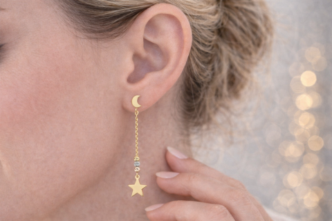 Sallantılı Yıldız Altın Küpe